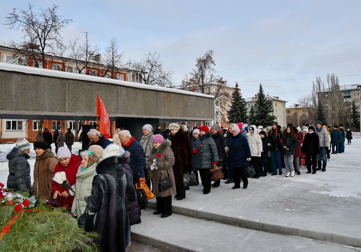 Озерск вместе со всей Россией отметил 80 лет со дня полного снятия блокады Ленинграда
