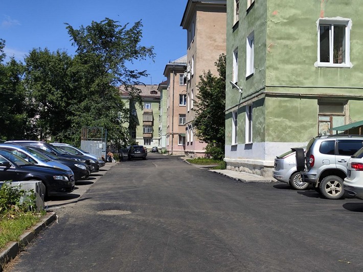 В Озерске продолжается обновление дворовых территорий