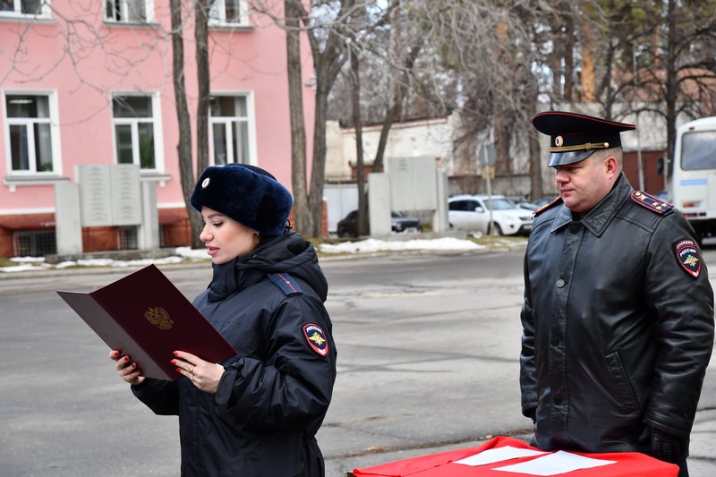 В Озерске состоялось торжественное построение, посвященное Дню сотрудника органов внутренних дел	